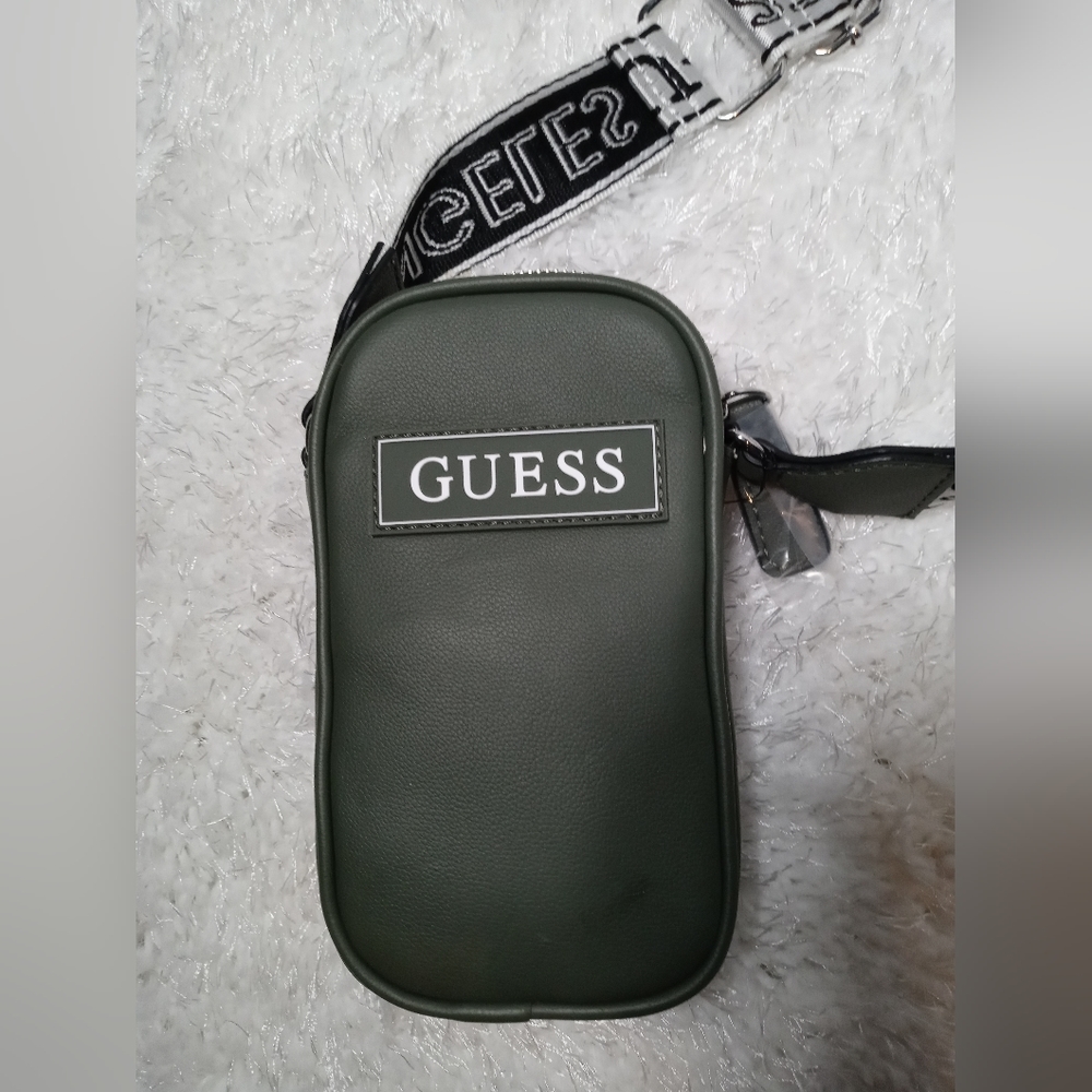 GUESS CROSSBODY SPORTS BAG